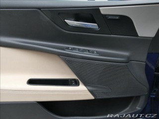 Jaguar XE 2,0 d, Prestige, 1.Maj.ČR 2016
