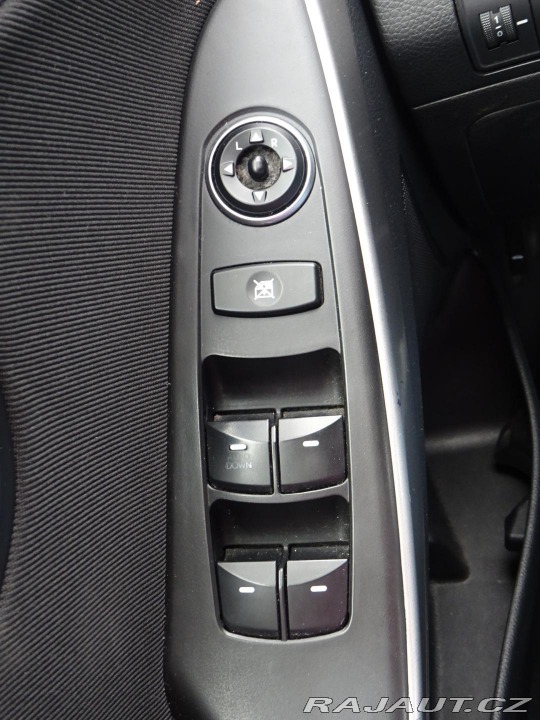 Hyundai i30 1.4i 73kW ČR SERVIS 1 MAJ 2015