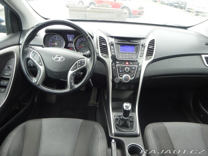 Hyundai i30 1.4i 73kW ČR SERVIS 1 MAJ 2015