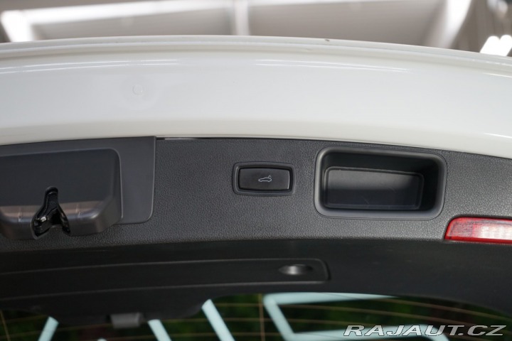 Porsche Macan PANO*CAMERA*LED* 2019
