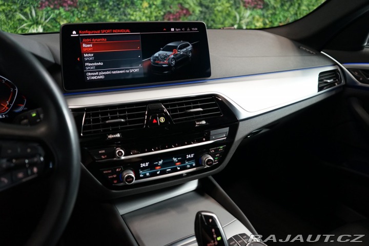 BMW 5 xDRIVE*TOURING*HUD*NEZ.TO 2021