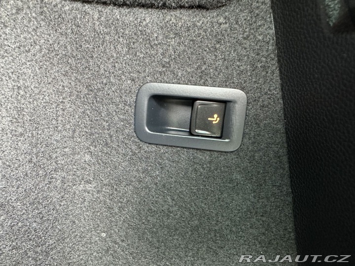 Škoda Karoq 2,0TDI 110kW STYLE TAŽNÉ 2018