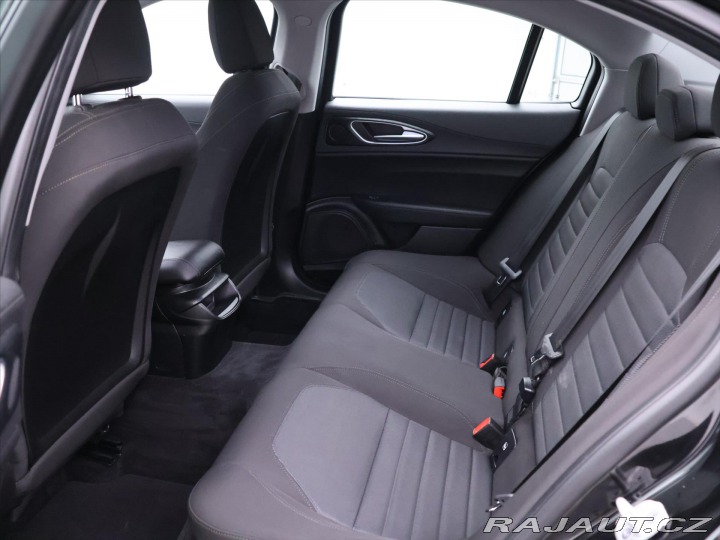Alfa Romeo Giulia 2,1 JTDM 118kW Tempomat 2019