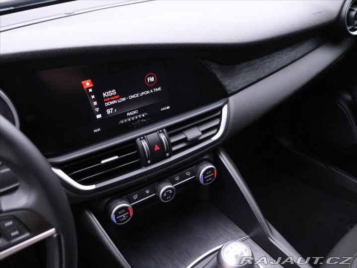 Alfa Romeo Giulia 2,1 JTDM 118kW Tempomat 2019
