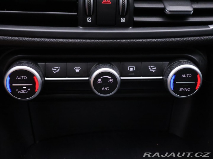 Alfa Romeo Giulia 2,1 JTDM 118kW Tempomat 2019