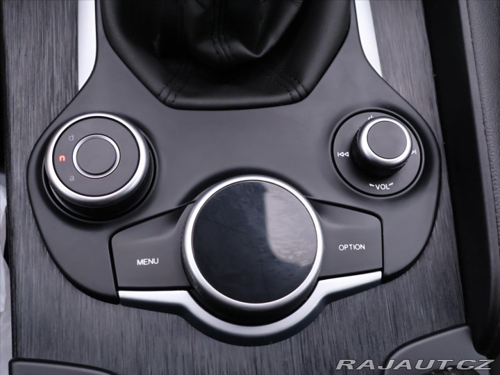 Alfa Romeo Giulia 2,1 JTDM 118kW Tempomat 2019