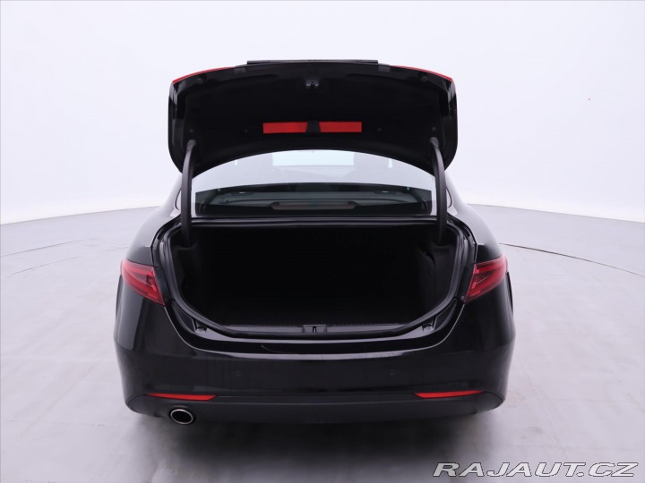 Alfa Romeo Giulia 2,1 JTDM 118kW Tempomat 2019
