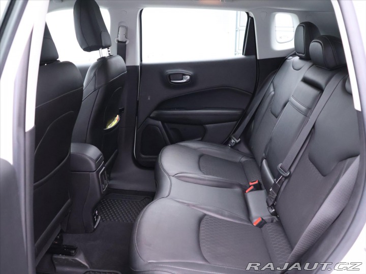 Jeep Compass 1,3 T-GDI 110kW CZ Night 2021