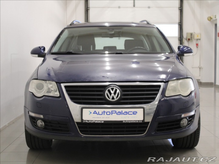 Volkswagen Passat 1,6 i 75kW Nové STK 2006