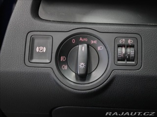 Volkswagen Passat 1,6 i 75kW Nové STK 2006