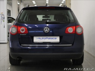 Volkswagen Passat 1,6 i 75kW Nové STK 2006