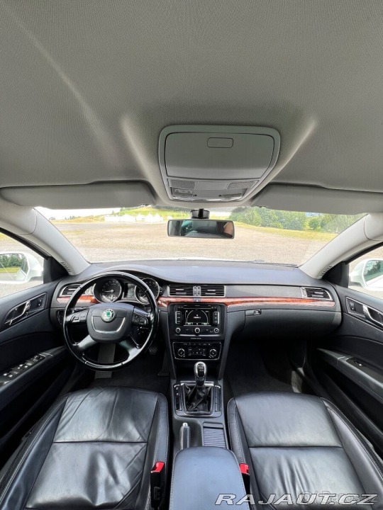 Škoda Superb 2,0 TDI 125 kW 2011