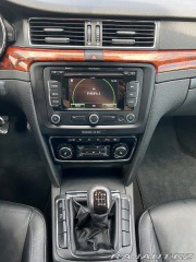 Škoda Superb 2,0   TDI 125 kW 2011