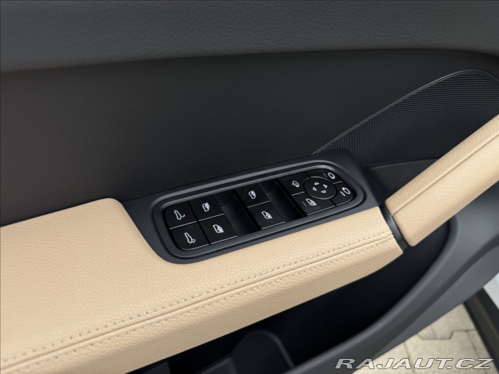 Porsche Cayenne E3 II Coupe Sport Chrono 2025