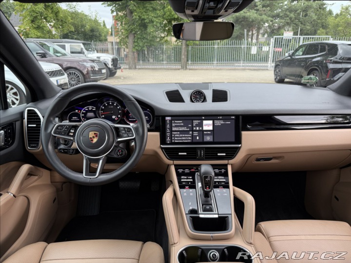 Porsche Cayenne Chrono vzduch 2018