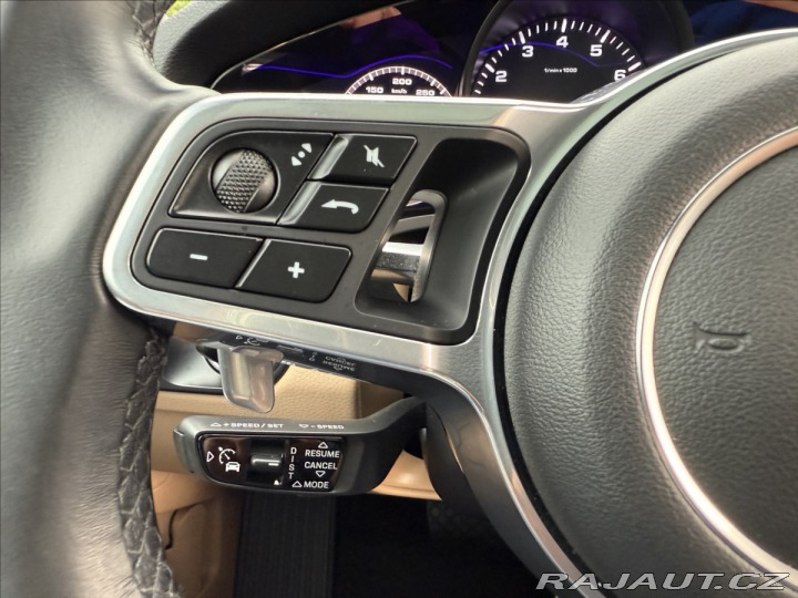Porsche Cayenne Chrono vzduch 2018