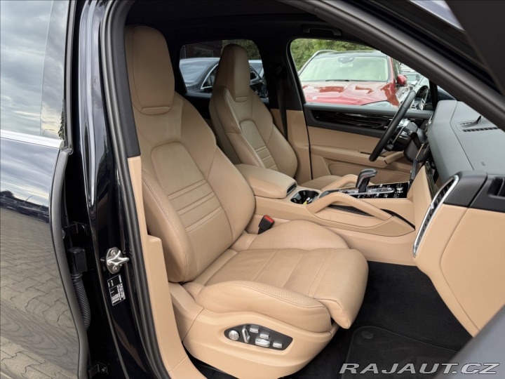 Porsche Cayenne Chrono vzduch 2018