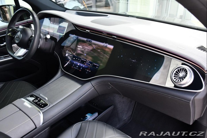 Mercedes-Benz EQS 500 4M SUV HYPERSCREEN ZÁ 2024