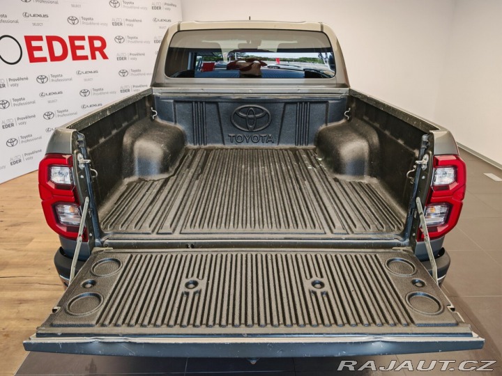 Toyota Hilux 2.8 D-4D Double Cab 4x4 E 2020