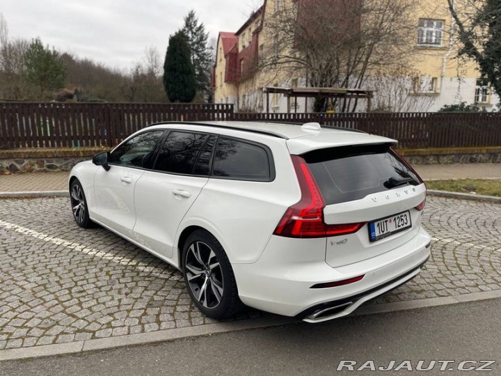Volvo V60 T5 R-design 2019