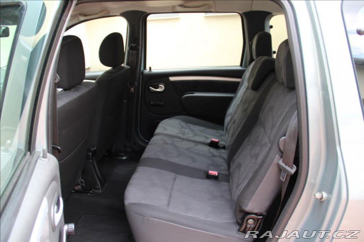 Dacia Logan 1,6 MPI 87PS MCV Arctica 2010