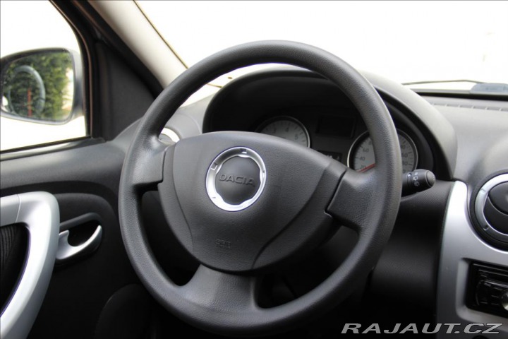 Dacia Logan 1,6 MPI 87PS  MCV Arctica 2010