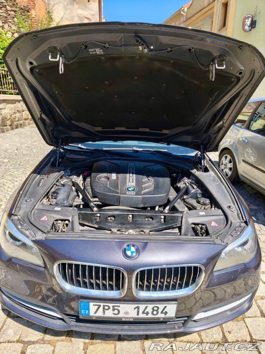 BMW 5 2,0 520D xDrive po face 2014