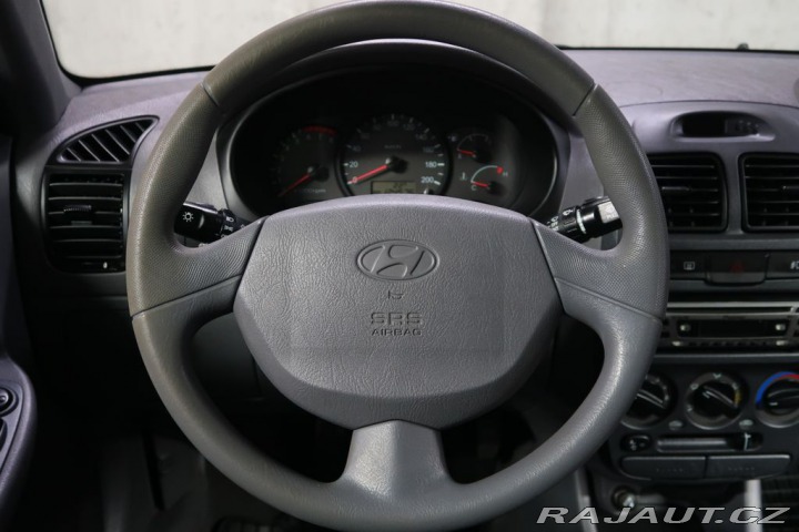 Hyundai Accent 1,3i,CZ, klima,tažné 2005