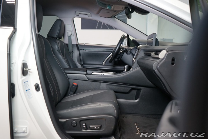 Lexus Ostatní modely RX 300 4X4*CVT*LIMITED*DRCC 2022