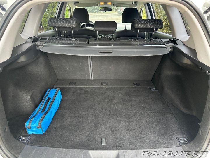 Hyundai i30 CW 1.6Crdi 66kw FIFA 2011