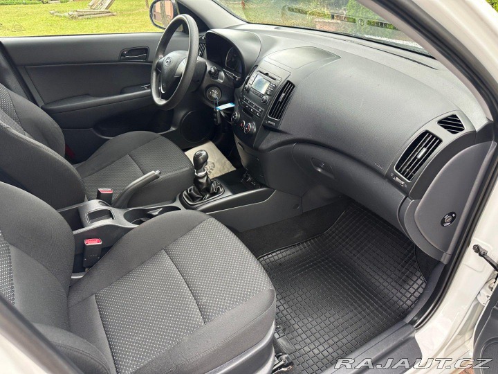 Hyundai i30 CW 1.6Crdi 66kw FIFA 2011