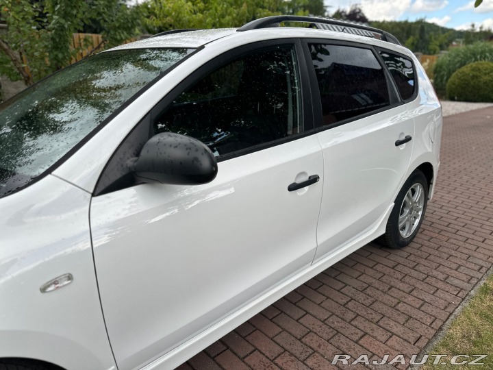 Hyundai i30 CW 1.6Crdi 66kw FIFA 2011