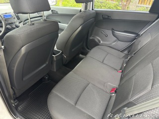 Hyundai i30 CW 1.6Crdi 66kw FIFA 2011