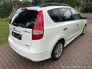 Hyundai i30 CW 1.6Crdi 66kw FIFA 2011