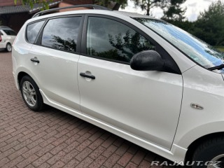 Hyundai i30 CW 1.6Crdi 66kw FIFA 2011