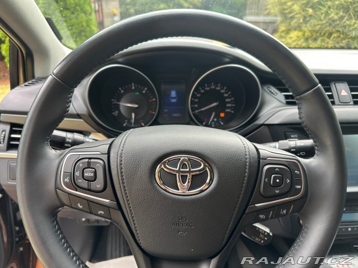 Toyota Avensis 2.0D D4D 105KW 2015