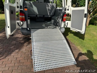 Volkswagen Transporter 2.5Tdi 96kw 9-míst 2009