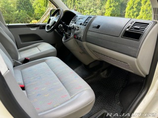 Volkswagen Transporter 2.5Tdi 96kw 9-míst 2009
