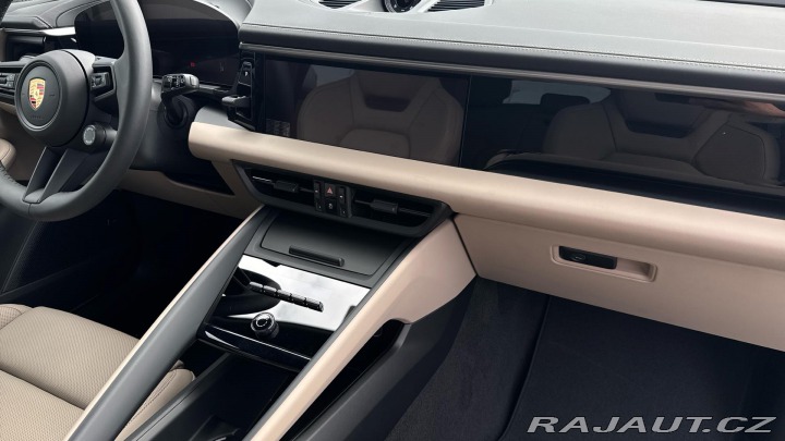 Porsche Macan 2025
