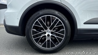 Porsche Macan  2025