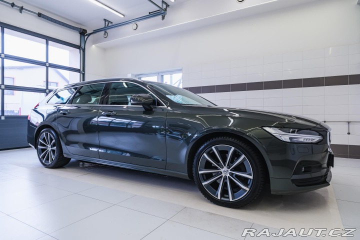 Volvo V90 B4 140kW Momentum Pro 2021