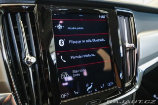 Volvo V90 B4 140kW Momentum Pro 2021