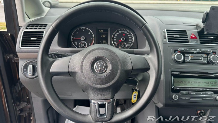 Volkswagen Touran 1.6TDI 77kW *ALU*Klima* 2011