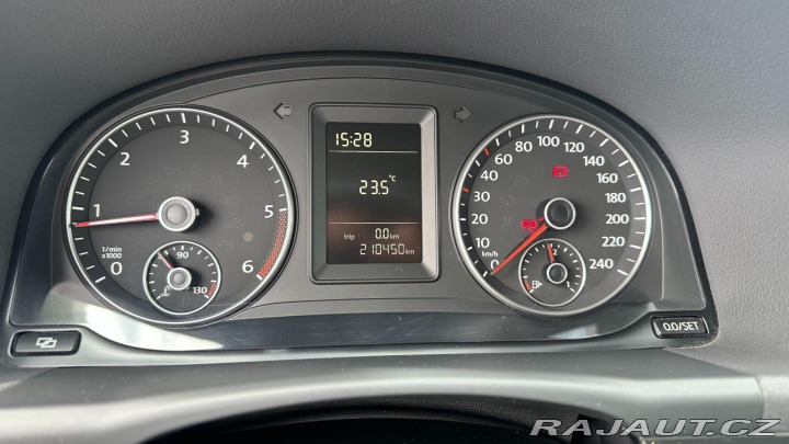 Volkswagen Touran 1.6TDI 77kW *ALU*Klima* 2011