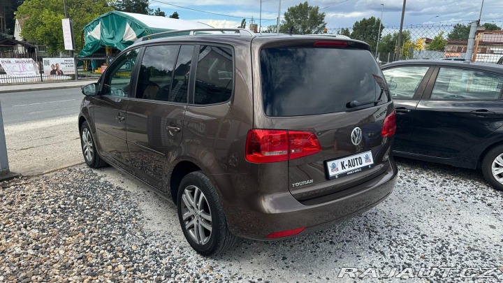 Volkswagen Touran 1.6TDI 77kW *ALU*Klima* 2011