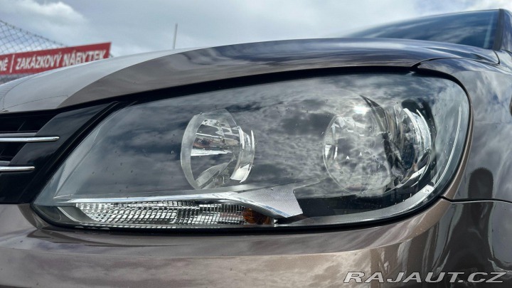 Volkswagen Touran 1.6TDI 77kW *ALU*Klima* 2011
