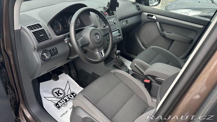 Volkswagen Touran 1.6TDI 77kW *ALU*Klima* 2011