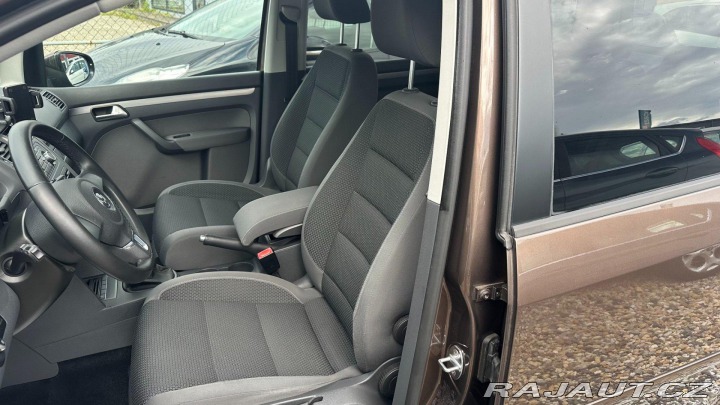 Volkswagen Touran 1.6TDI 77kW *ALU*Klima* 2011