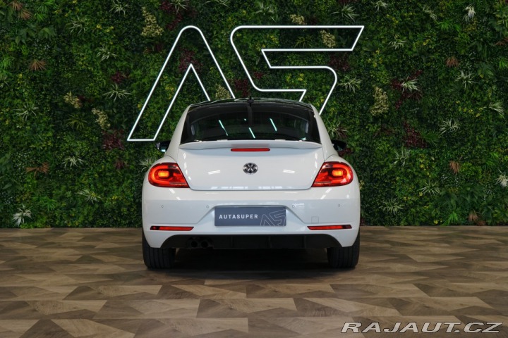 Volkswagen Beetle *CLUB*MANUAL*LED* 2016