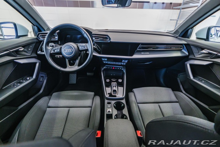 Audi A3 S line 35 TFSI 110kW 2024